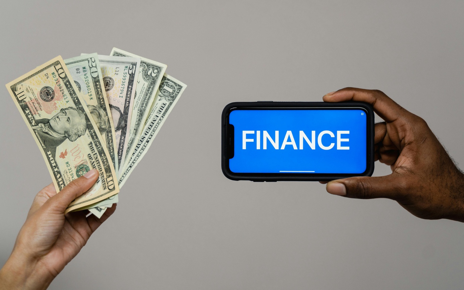 Decentralized vs Centralized Digital Currency Trading Platforms: Which Should You Choose? 